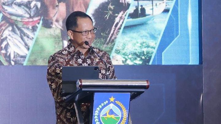 Attachment for Politik Minggu Ini: Kontroversi 4 Pulau Aceh dan Fadli Zon Bantah Kasus Perkosaan Massal 1998