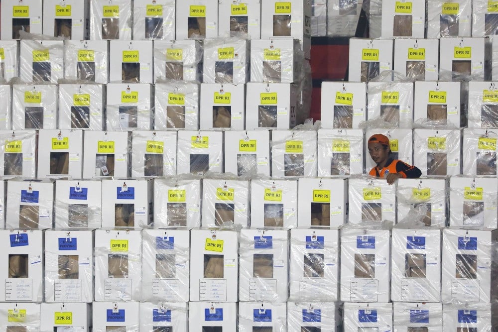Attachment for Pemprov Kalsel Berikan Dana Rp15,4 Miliar ke Sembilan Partai Politik